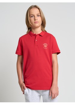 Koszulka chłopięca polo z bawełny organicznej czerwona Senanen 603 ze sklepu Big Star w kategorii T-shirty chłopięce - zdjęcie 145977882