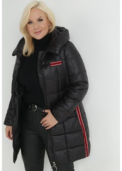 Czarna Kurtka Pikowana Długa z Kontrastowymi Lampasami Feosa ze sklepu Born2be Odzież w kategorii Kurtki damskie - zdjęcie 146010142