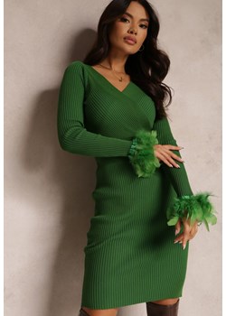Zielona Sukienka Dzianinowa z Piórami Kwashad ze sklepu Renee odzież w kategorii Sukienki - zdjęcie 146170023