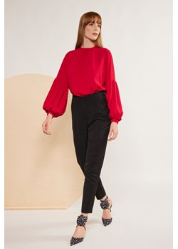 Czerwona bluzka z obszernymi rękawami ze sklepu MONNARI w kategorii Bluzki damskie - zdjęcie 146258424