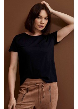 Bawełniany t-shirt z kieszonką w kolorze czarnym 3906, Kolor czarny, Rozmiar XS, Moodo ze sklepu Primodo w kategorii Bluzki damskie - zdjęcie 146546861