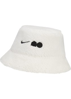 Kapelusz z dzianiny Naomi Osaka - Biel ze sklepu Nike poland w kategorii Kapelusze męskie - zdjęcie 146787372