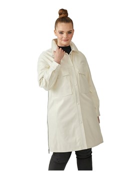 Skórzany płaszcz w kolorze kremowym ze sklepu Limango Polska w kategorii Kurtki damskie - zdjęcie 146907224