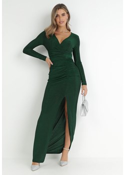 Zielona Sukienka Błyszcząca z Marszczeniem i Kopertowym Dekoltem Mimovia ze sklepu Born2be Odzież w kategorii Sukienki - zdjęcie 147041152