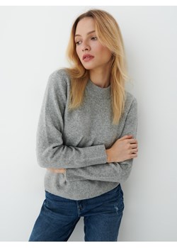 Mohito - Szary sweter - Jasny szary ze sklepu Mohito w kategorii Swetry damskie - zdjęcie 147163071