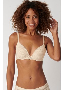 Triumph Aura Spotlight biustonosz push-up WHU 10207982, Kolor kremowy, Rozmiar 70A, Triumph ze sklepu Intymna w kategorii Biustonosze - zdjęcie 147179150