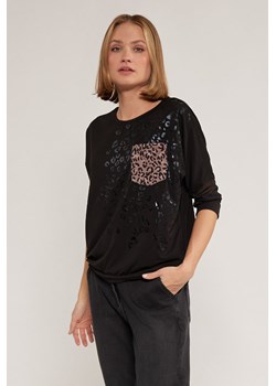 Bluzka damska z ozdobnym printem ze sklepu MONNARI w kategorii Bluzki damskie - zdjęcie 147325433