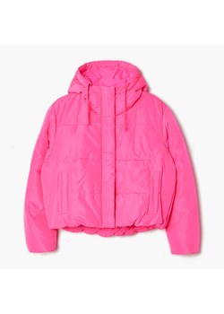 Cropp - Różowa pikowana kurtka z kapturem - Różowy ze sklepu Cropp w kategorii Kurtki damskie - zdjęcie 147471301
