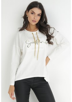 Biała Bawełniana Bluza z Metalicznym Napisem Dessel ze sklepu Born2be Odzież w kategorii Bluzy damskie - zdjęcie 147636152