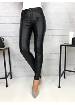 spodnie skórkowe gładkie z wysokim stanem czarne ze sklepu UBRA w kategorii Spodnie damskie - zdjęcie 147760931