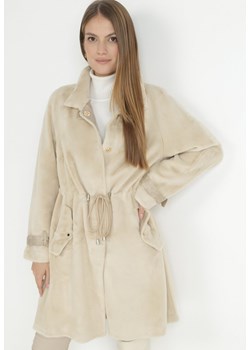 Beżowy Płaszcz Futrzany ze Ściągaczem w Pasie Cierra ze sklepu Born2be Odzież w kategorii Płaszcze damskie - zdjęcie 147884972