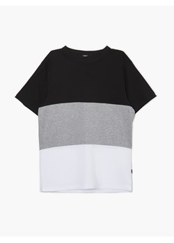 Cropp - Trójkolorowa koszulka w pasy - czarny ze sklepu Cropp w kategorii T-shirty męskie - zdjęcie 148219663