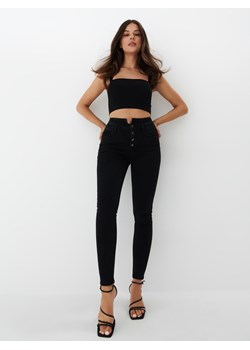 Mohito - Jeansy skinny z ozdobnymi guzikami - czarny ze sklepu Mohito w kategorii Jeansy damskie - zdjęcie 148301872