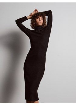 Reserved - Sukienka z wycięciem na plecach - Czarny ze sklepu Reserved w kategorii Sukienki - zdjęcie 148304893
