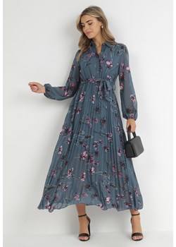 Granatowa Sukienka Plisowana w Kwiaty Curlina ze sklepu Born2be Odzież w kategorii Sukienki - zdjęcie 148347920
