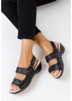 Czarne sandały na niskim słupku Devika ze sklepu Zapatos w kategorii Sandały damskie - zdjęcie 148524953