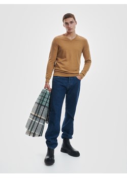Reserved - Sweter z dekoltem V - Brązowy ze sklepu Reserved w kategorii Swetry męskie - zdjęcie 148638941