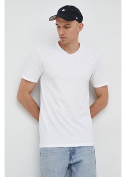 United Colors of Benetton t-shirt bawełniany kolor biały gładki ze sklepu ANSWEAR.com w kategorii T-shirty męskie - zdjęcie 148696704
