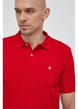 United Colors of Benetton polo bawełniane kolor czerwony gładki ze sklepu ANSWEAR.com w kategorii T-shirty męskie - zdjęcie 149002161