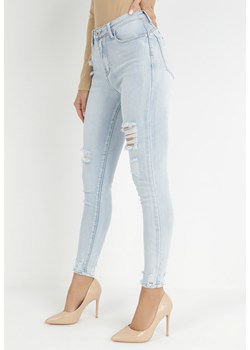 Jasnoniebieskie Jeansy Skinny z Przetarciami Push Up Firno ze sklepu Born2be Odzież w kategorii Jeansy damskie - zdjęcie 149034180