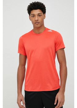 adidas Performance t-shirt do biegania Designed 4 Running kolor czerwony gładki ze sklepu ANSWEAR.com w kategorii T-shirty męskie - zdjęcie 149039092