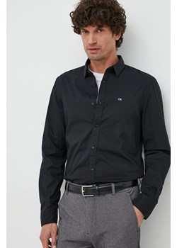 Calvin Klein koszula męska kolor czarny slim z kołnierzykiem klasycznym ze sklepu ANSWEAR.com w kategorii Koszule męskie - zdjęcie 149068720