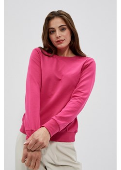 Bluza z dekoltem na plecach różowa ze sklepu Moodo.pl w kategorii Bluzy damskie - zdjęcie 149194542