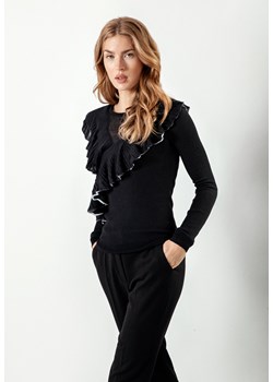 Czarna dzianinowa bluzka z falbaną ze sklepu Molton w kategorii Swetry damskie - zdjęcie 149395810
