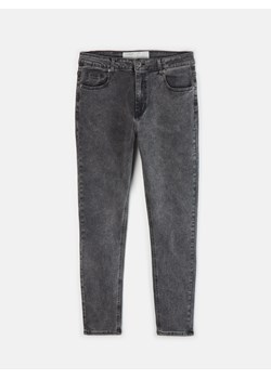 GATE Męskie jeansy o dopasowanym kroju 31 ze sklepu gateshop w kategorii Jeansy męskie - zdjęcie 149413370