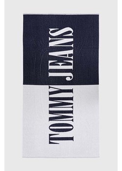Tommy Jeans ręcznik bawełniany kolor granatowy ze sklepu ANSWEAR.com w kategorii Ręczniki - zdjęcie 149480690