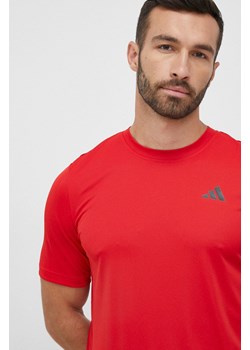 adidas Performance t-shirt treningowy Club kolor czerwony gładki ze sklepu ANSWEAR.com w kategorii T-shirty męskie - zdjęcie 149481011