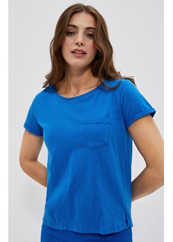 Bawełniany t-shirt z kieszonką w kolorze niebieskim 4050, Kolor niebieski, Rozmiar L, Moodo ze sklepu Primodo w kategorii Bluzki damskie - zdjęcie 149491852