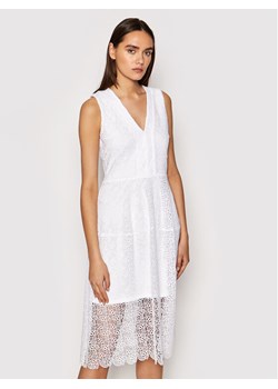 MICHAEL Michael Kors Sukienka koktajlowa MS1803Y1D0 Biały Regular Fit ze sklepu MODIVO w kategorii Sukienki - zdjęcie 150099690