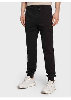 KARL LAGERFELD Spodnie dresowe 705422 524910 Czarny Regular Fit ze sklepu MODIVO w kategorii Spodnie męskie - zdjęcie 150250311