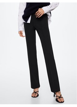 Mango Spodnie materiałowe Slim 37017763 Czarny Regular Fit ze sklepu MODIVO w kategorii Spodnie damskie - zdjęcie 150313770