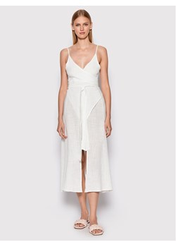 Malai Sukienka plażowa Mar C83002 Biały Regular Fit ze sklepu MODIVO w kategorii Odzież plażowa - zdjęcie 150401531