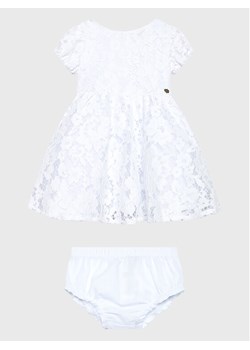 Guess Sukienka elegancka A3RK29 WF6J0 Biały Regular Fit ze sklepu MODIVO w kategorii Odzież dla niemowląt - zdjęcie 150568783