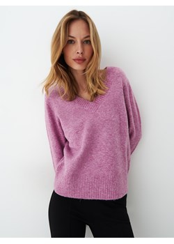 Sweter damski Mohito ze sklepu Mohito w kategorii Swetry damskie - zdjęcie 150660522