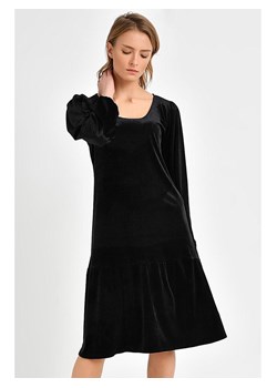 Sukienka w kolorze czarnym ze sklepu Limango Polska w kategorii Sukienki - zdjęcie 150718420