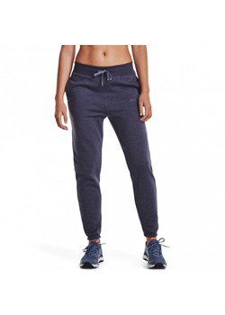Damskie spodnie dresowe Under Armour Essential Script Pant ze sklepu Sportstylestory.com w kategorii Spodnie damskie - zdjęcie 150756354
