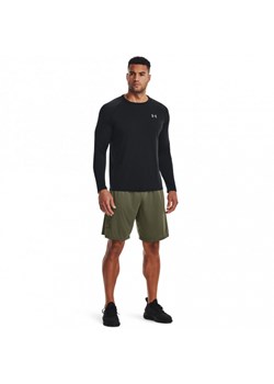 Męskie spodenki treningowe UNDER ARMOUR TECH GRAPHIC SHORT - oliwkowe/khaki ze sklepu Sportstylestory.com w kategorii Spodenki męskie - zdjęcie 150765432