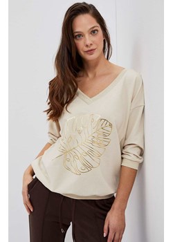 Beżowa bluza damska z nadrukiem liścia 4009, Kolor beżowy, Rozmiar XS, Moodo ze sklepu Primodo w kategorii Bluzy damskie - zdjęcie 150787501