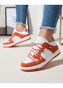 Royalfashion Sportowe sneakersy damskie w biało- pomarańczowym kolorze Riloxi ze sklepu royalfashion.pl w kategorii Buty sportowe damskie - zdjęcie 150886470