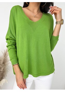 Zielony Sweterek z Dekoltem V ze sklepu ModnaKiecka.pl w kategorii Swetry damskie - zdjęcie 150895800