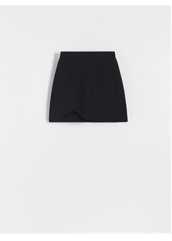 Reserved - Spódnica mini z wycięciem - Czarny ze sklepu Reserved w kategorii Spódnice - zdjęcie 150899724