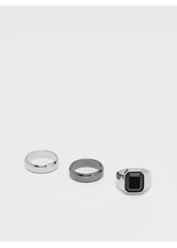 Zestaw pierścionków - Wielobarwny ze sklepu House w kategorii Pierścionki - zdjęcie 151802704