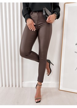 spodnie skórkowe gładkie ciemnobrązowe m/38 ze sklepu UBRA w kategorii Spodnie damskie - zdjęcie 151938843