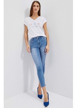 Dopasowane damskie jeansy w kolorze niebieskim 4012, Kolor niebieski, Rozmiar XS, Moodo ze sklepu Primodo w kategorii Jeansy damskie - zdjęcie 152147111