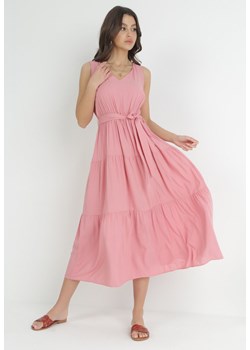 Różowa Wiskozowa Sukienka Midi z Gumką w Pasie i Materiałowym Paskiem Bicuh ze sklepu Born2be Odzież w kategorii Sukienki - zdjęcie 152329144