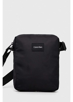 Calvin Klein saszetka kolor czarny ze sklepu ANSWEAR.com w kategorii Saszetki - zdjęcie 152332990